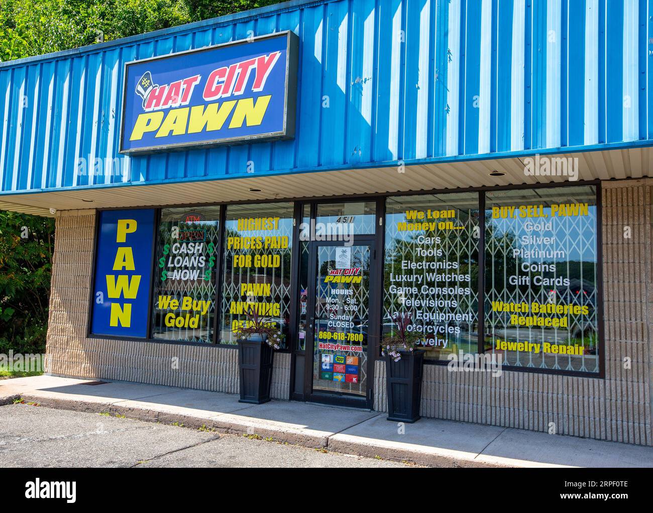 Pawn shop hi-res stock photography and images - Alamy