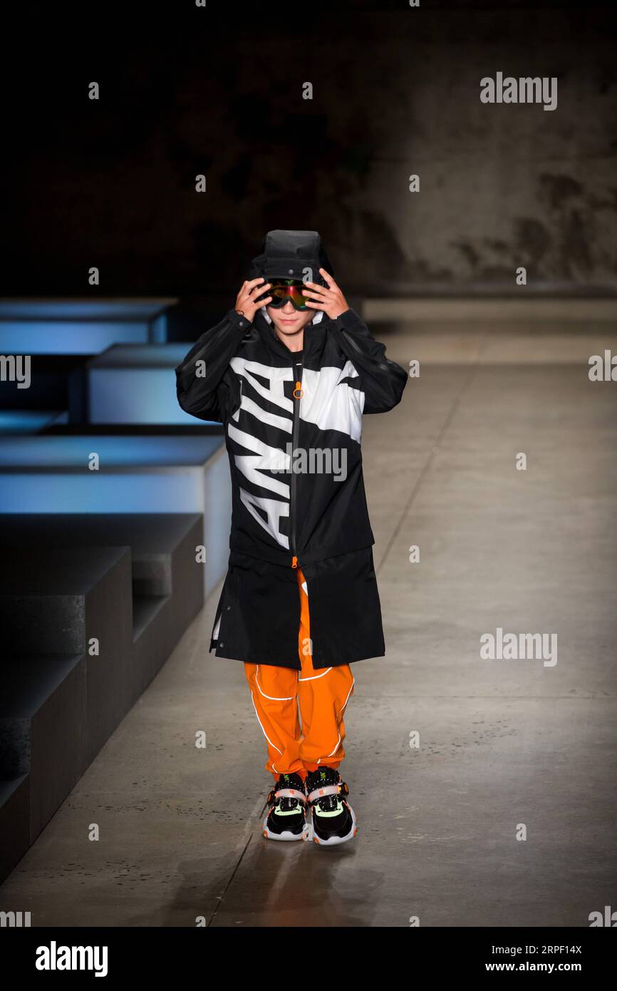 Wek anta hi-res stock photography and images - Alamy