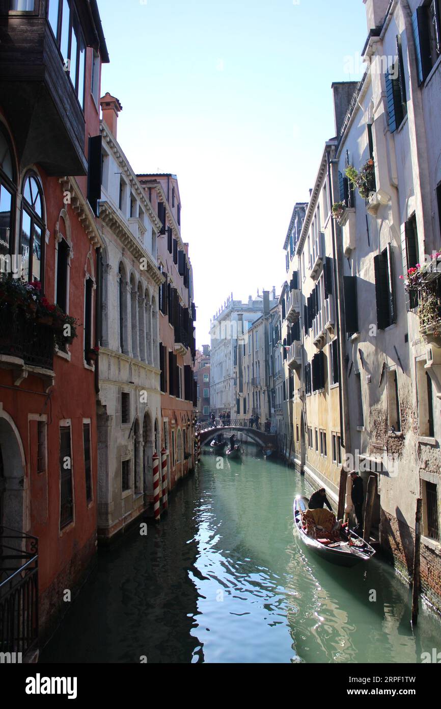 Old town canal hi-res stock photography and images - Alamy