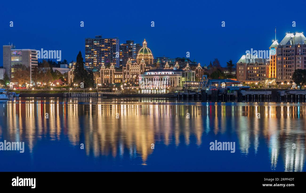A view of the inner harbor and legislative buildings  night in Victoria, Vancouver Island, British Columbia, Canada. Stock Photo