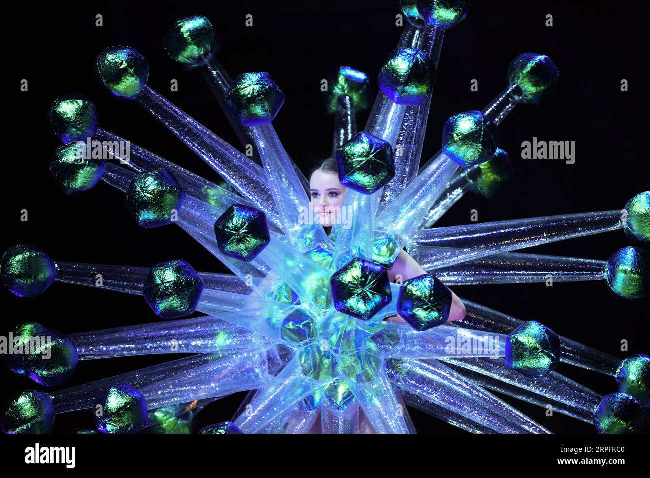 190926 -- WELLINGTON, Sept. 26, 2019 -- A model presents a creation during a show of the World of Wearable Art, an international design competition, in Wellington, New Zealand, Sept. 26, 2019.  NEW ZEALAND-WELLINGTON-WORLD OF WEARABLE ART GuoxLei PUBLICATIONxNOTxINxCHN Stock Photo