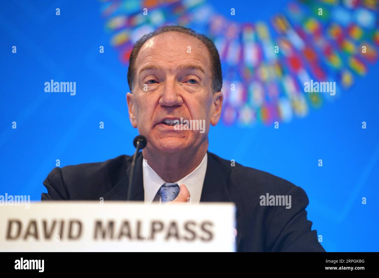 News Bilder des Tages 191018 -- WASHINGTON, Oct. 18, 2019 -- World Bank President David Malpass speaks during a press conference in Washington Oct. 17, 2019. Allowing market to play a bigger role in China s economy in the past few decades has led to a dramatic development that pulled hundreds of millions of people out of poverty, said the World Bank chief on Thursday, which marks the International Day for the Eradication of Poverty.  U.S.-WASHINGTON-DAVID MALPASS-WORLD BANK-PRESS CONFERENCE LiuxJie PUBLICATIONxNOTxINxCHN Stock Photo