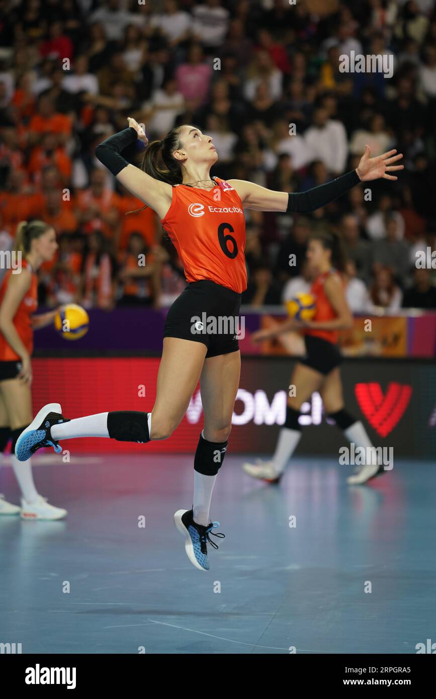 ANTALYA TURKIYE DECEMBER 17 2022 Saliha Sahin Warming Up Before antalya-turkiye-december-17-2022-saliha-sahin-warming-up-before