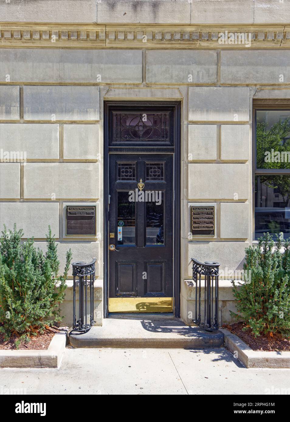 Upper East Side Emery Roth designed 1175 Park Avenue in neo