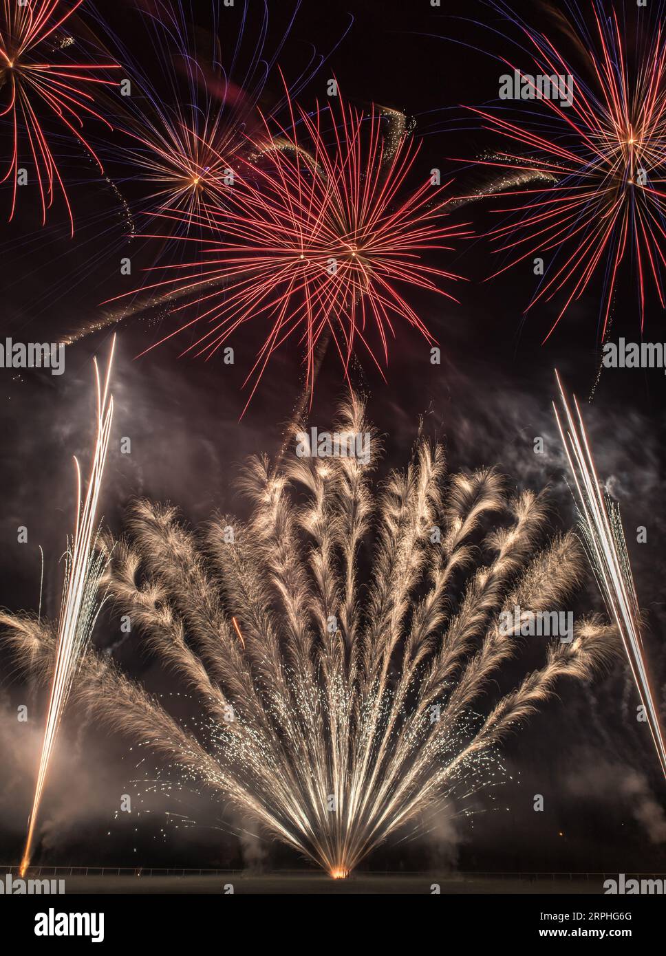Feu D artifice Du Village Hi res Stock Photography And Images Alamy feu-d-artifice-du-village-hi-res-stock-photography-and-images-alamy