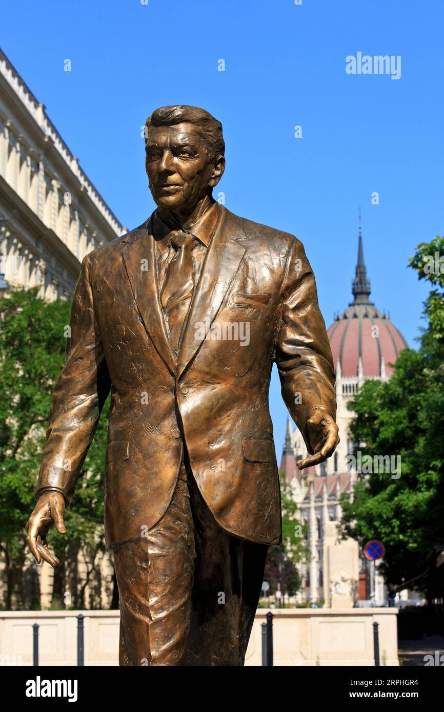 Statue of the 40th president of the United States Ronald Wilson Reagan (1911-2004) in Budapest, Hungary Stock Photo