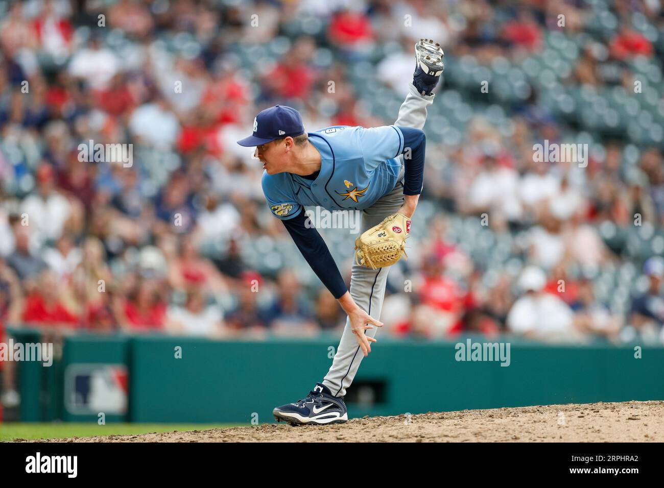 Tampa Bay Rays relief pitcher Pete Fairbanks (29) throws to the plate in the ninth inning during a MLB regular season game between the Tampa Bay Rays Stock Photo