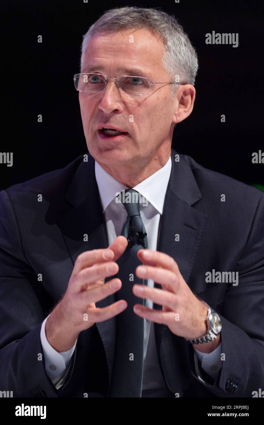 191204 -- LONDON, Dec. 4, 2019 -- NATO Secretary General Jens Stoltenberg makes a speech at the NATO Engages event in London, Britain on Dec. 3, 2019. Photo by Ray Tang/Xinhua BRITAIN-LONDON-NATO ENGAGES-JENS STOLTENBERG-SPEECH HanxYan PUBLICATIONxNOTxINxCHN Stock Photo