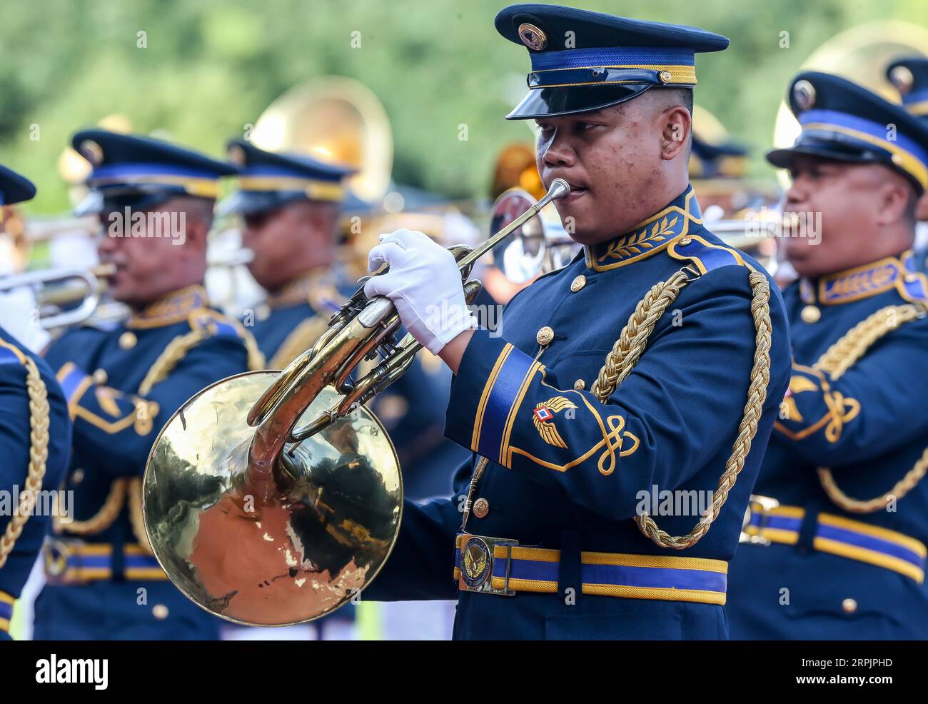 191217 QUEZON, Dec. 17, 2019 Members of the Armed Forces of the