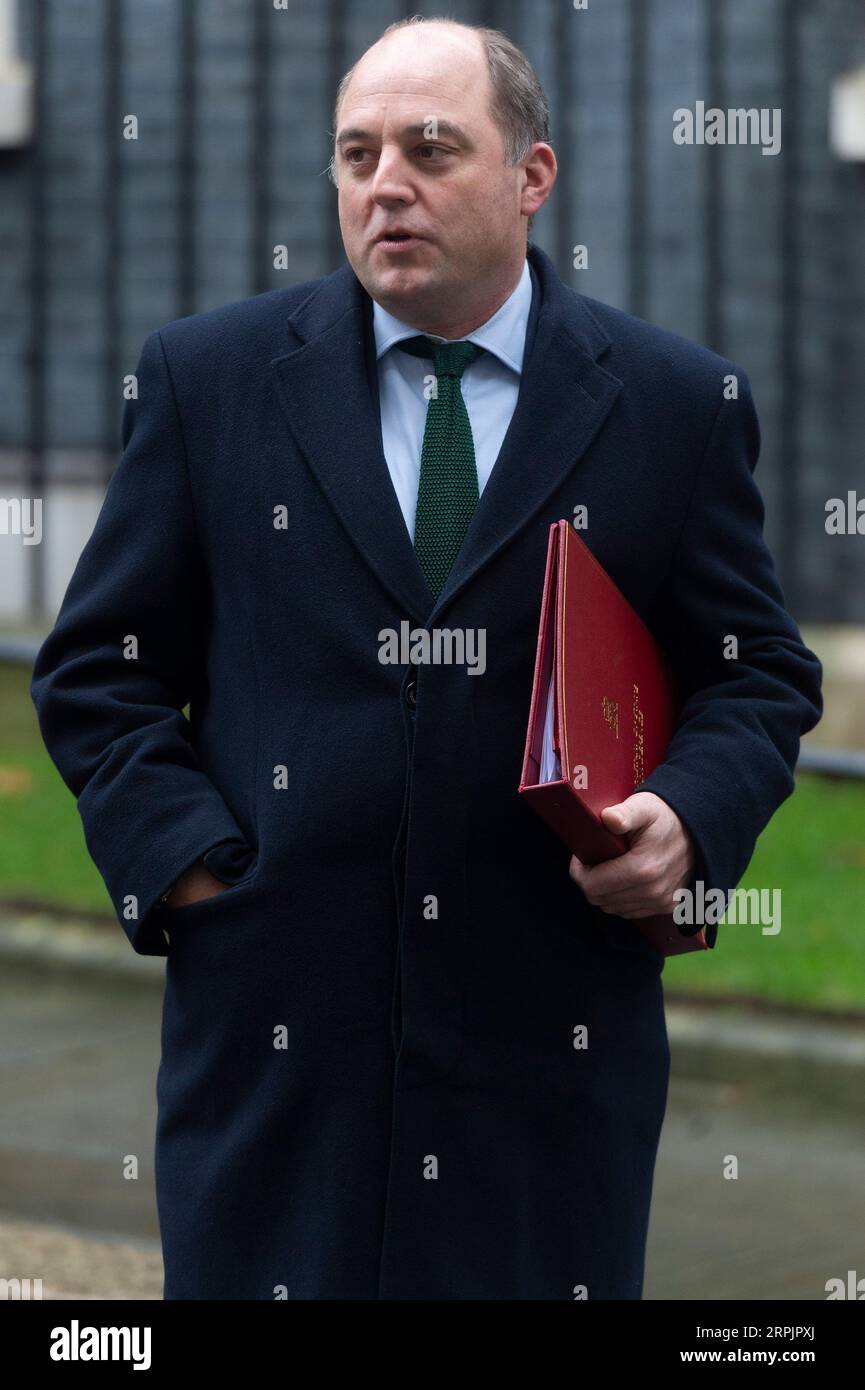 191217 -- LONDON, Dec. 17, 2019 Xinhua -- Britain s Defense Secretary Ben Wallace leaves after attending a cabinet meeting at 10 Downing Street in London, Britain, on Dec. 17, 2019. British Prime Minister Boris Johnson held the first cabinet meeting on Tuesday after winning last week s general election. Photo by Ray Tang/Xinhua BRITAIN-LONDON-CABINET MEETING PUBLICATIONxNOTxINxCHN Stock Photo