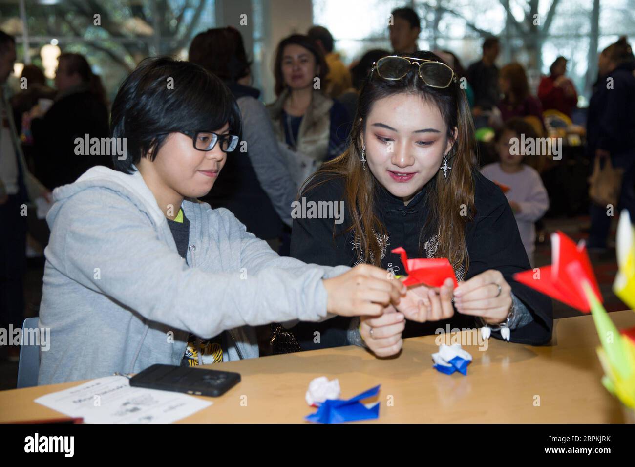 200113 DALLAS Jan 13 2020 A Girl Teaches As A Visitor Makes A 200113-dallas-jan-13-2020-a-girl-teaches-as-a-visitor-makes-a