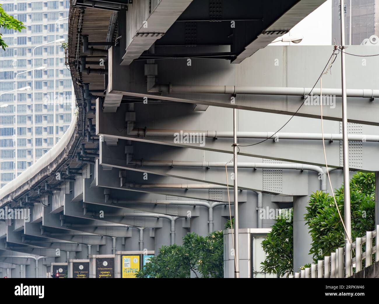 Yalangoch surrealizm fotosuratlari