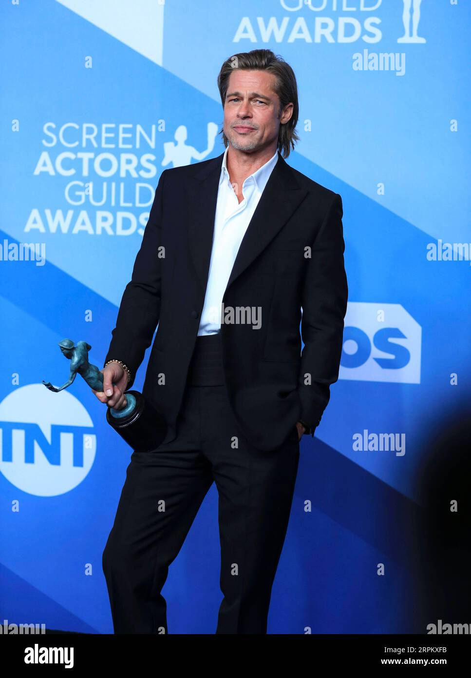 200120 LOS ANGELES, Jan. 20, 2020 Actor Brad Pitt poses for