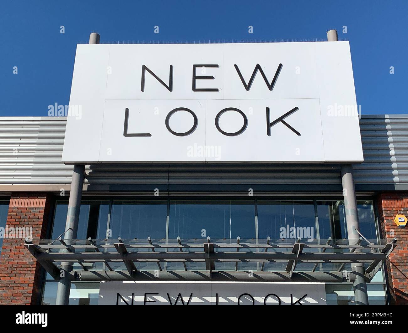 Inside retail shopping centres uk hires stock photography and images