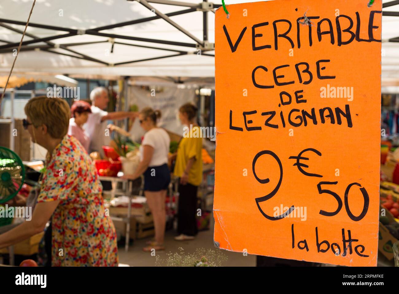 Outdoor Market, Meze, Herault, Occitanie, France Stock Photo Alamy