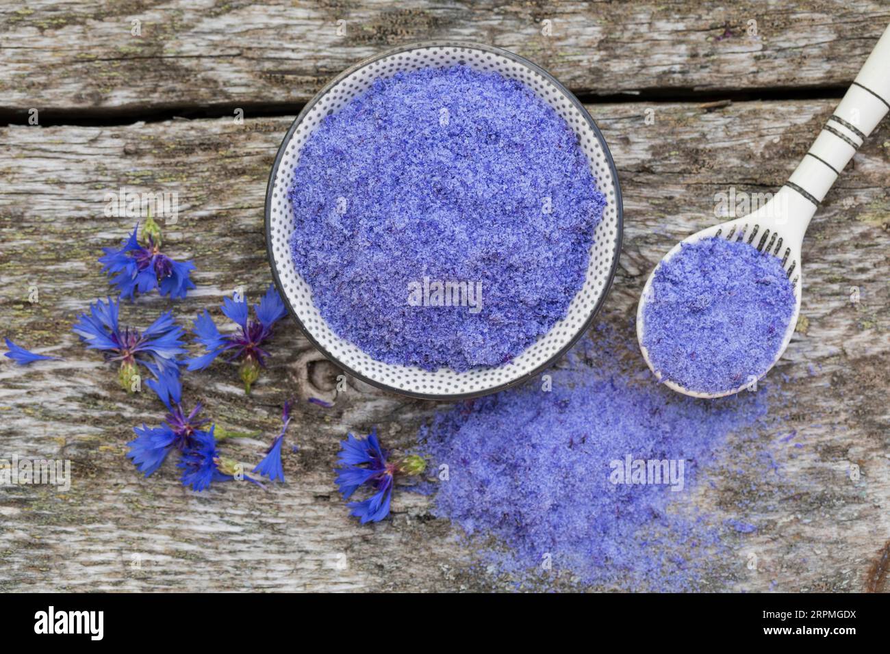 blue sailors, common chicory, wild succory (Cichorium intybus), selfmade sailor salt Stock Photo