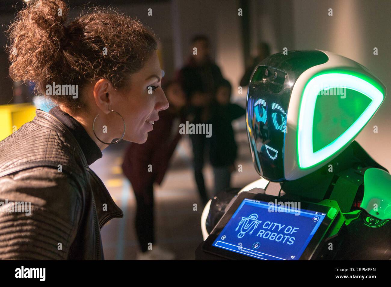 Robots 3d printers hi-res stock photography and images - Alamy