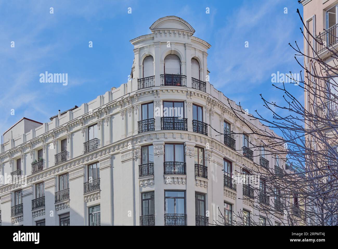 Facade of a high standing residential building in Madrid Stock Photo ...
