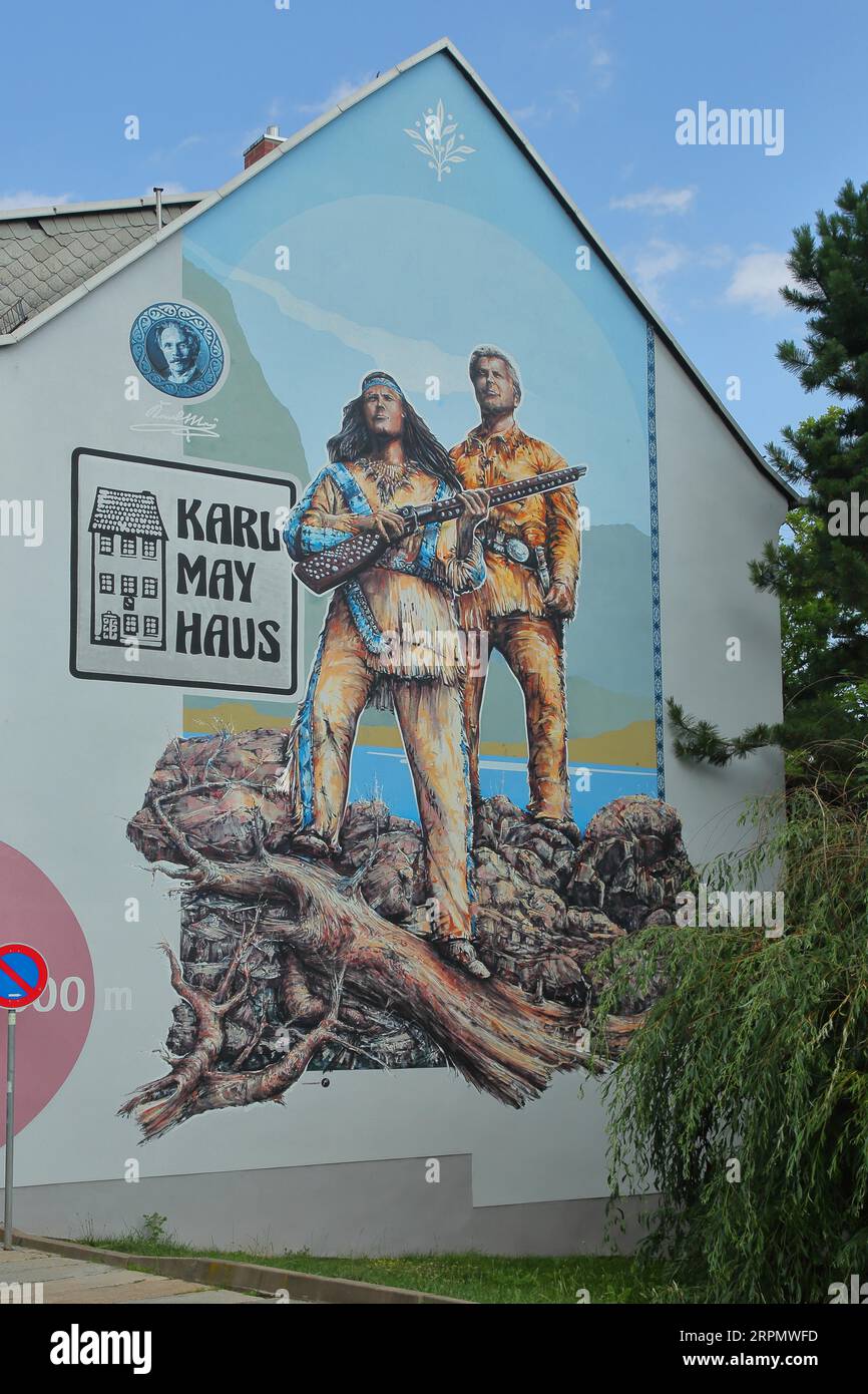 Mural with Winnetou and Old Shatterhand, Western, feature film, characters, Indians, famous, Karl May, graffiti, street art, Hohenstein-Ernstthal Stock Photo