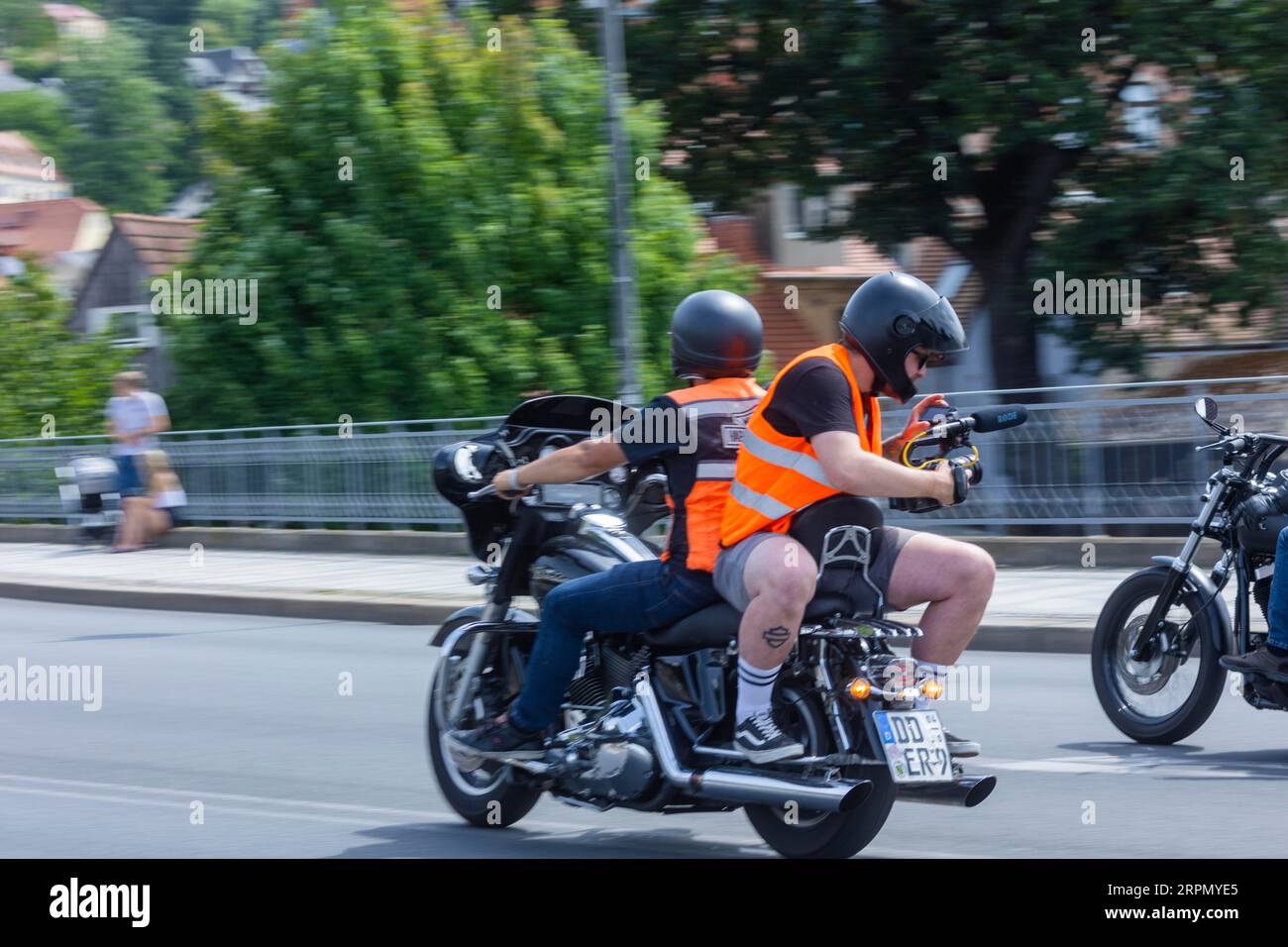 Harley Days Dresden, big ride through the city, here at the Elbe bridge ...