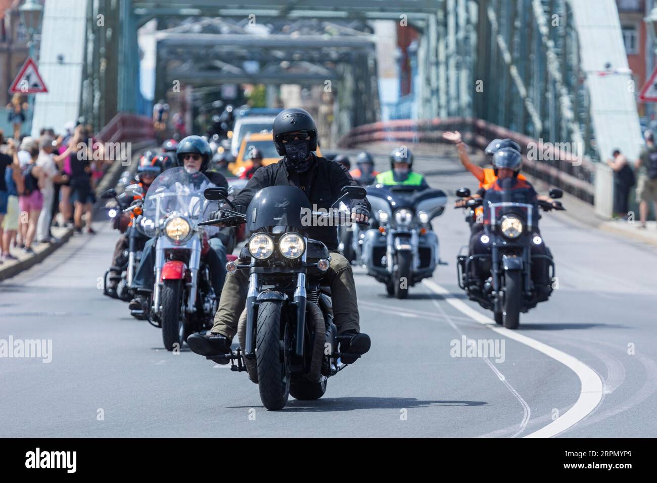 Harley Days Dresden, big ride through the city, here at the Elbe bridge ...
