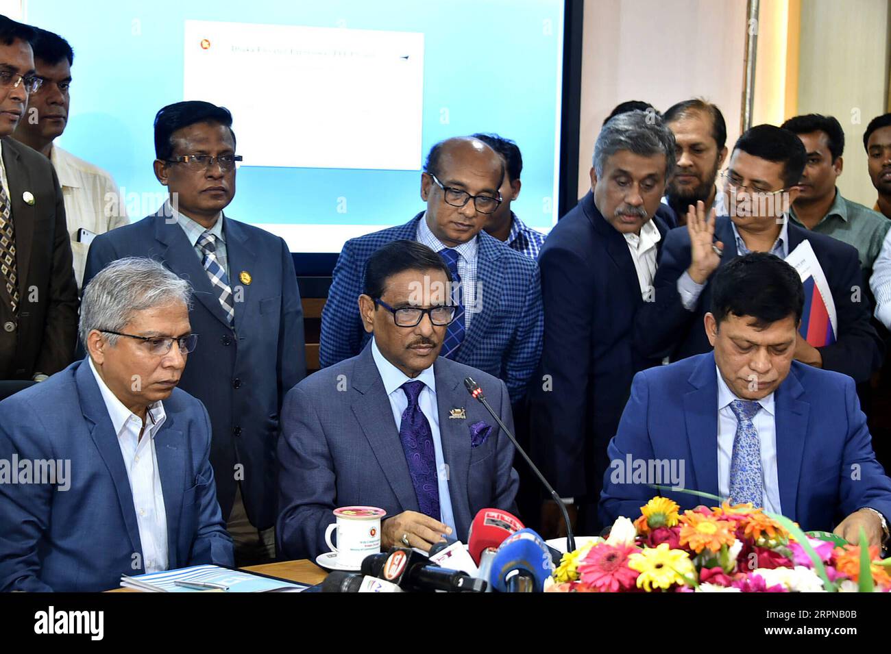 200225 -- DHAKA, Feb. 25, 2020 -- Bangladeshi Road, Transport and Bridges Minister Obaidul Quader speaks at a China-funded mega road infrastructure project s agreement signing ceremony in Dhaka, Bangladesh on Feb. 25, 2020. Two agreements on financial close for a China-funded mega road infrastructure project in Bangladesh capital was signed here on Tuesday. Str/Xinhua BANGLADESH-DHAKA-CHINA-FUNDED-PROJECT-AGREEMENTS Naim-ul-karim PUBLICATIONxNOTxINxCHN Stock Photo