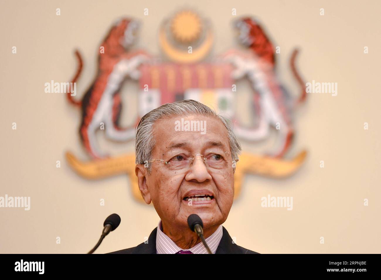 200229 -- BEIJING, Feb. 29, 2020 -- Malaysia s interim Prime Minister Mahathir Mohamad speaks at a press conference at the prime minister s office in Putrajaya, Malaysia, Feb. 27, 2020.  Portraits of Feb. 2020 ZhuxWei PUBLICATIONxNOTxINxCHN Stock Photo