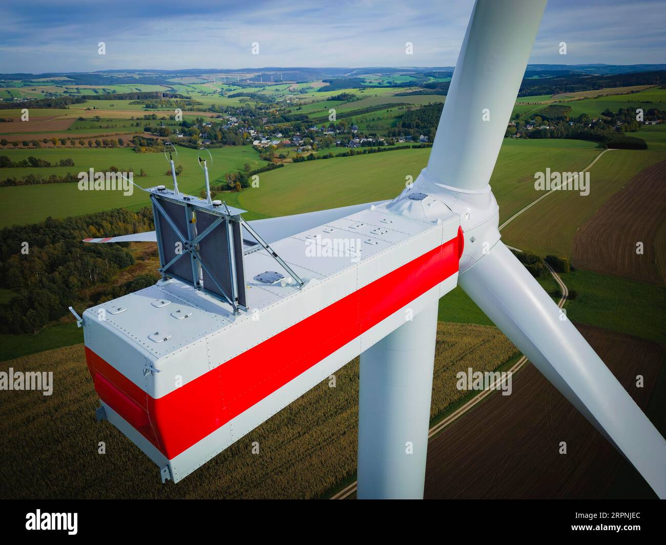 Construction of a new giant wind turbine in Voigtsdorf. with 80 m long ...