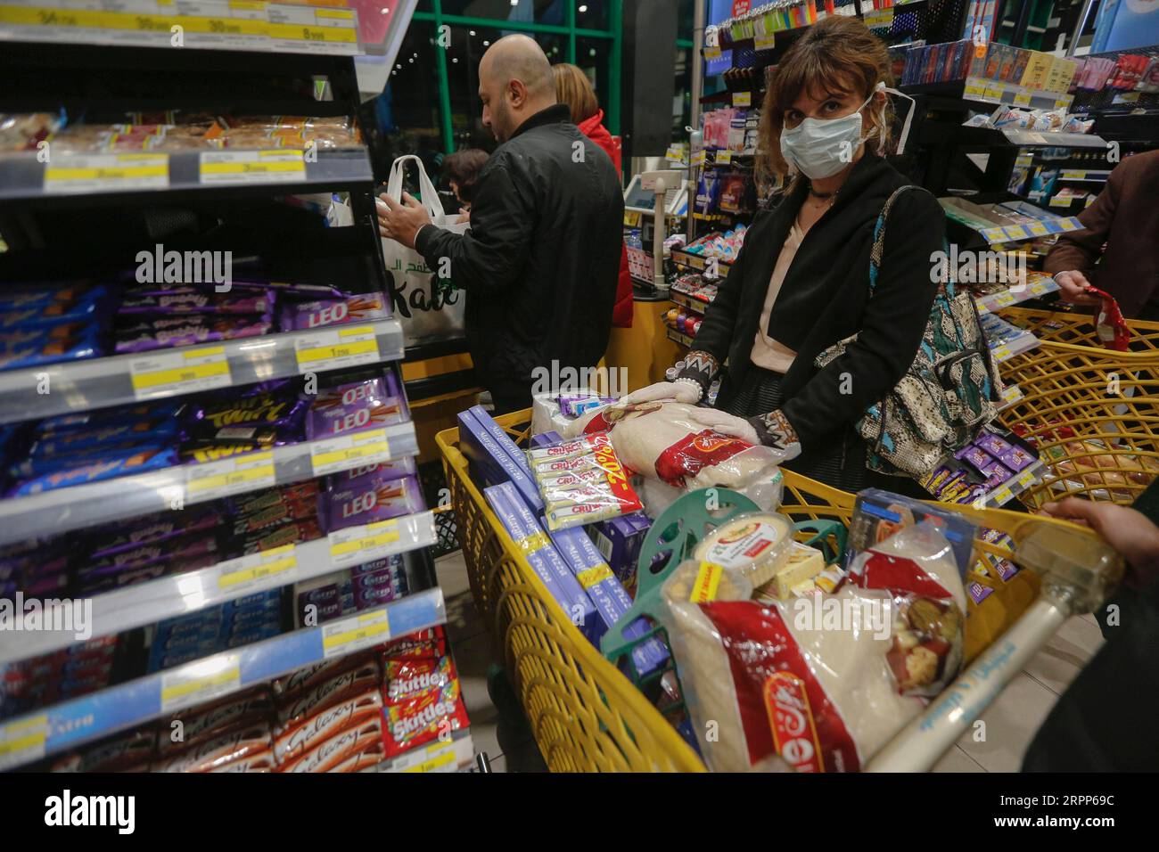 Lebanese supermarket hi-res stock photography and images - Alamy