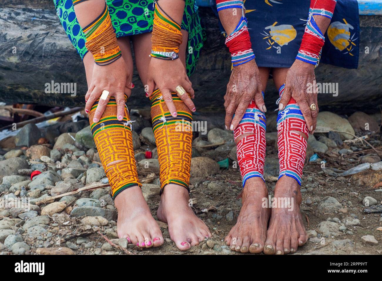 Panama, San Blas Archipel, beaded bands around the ankles are worn by most Kuna Indian women on Kainora island and around. Stock Photo