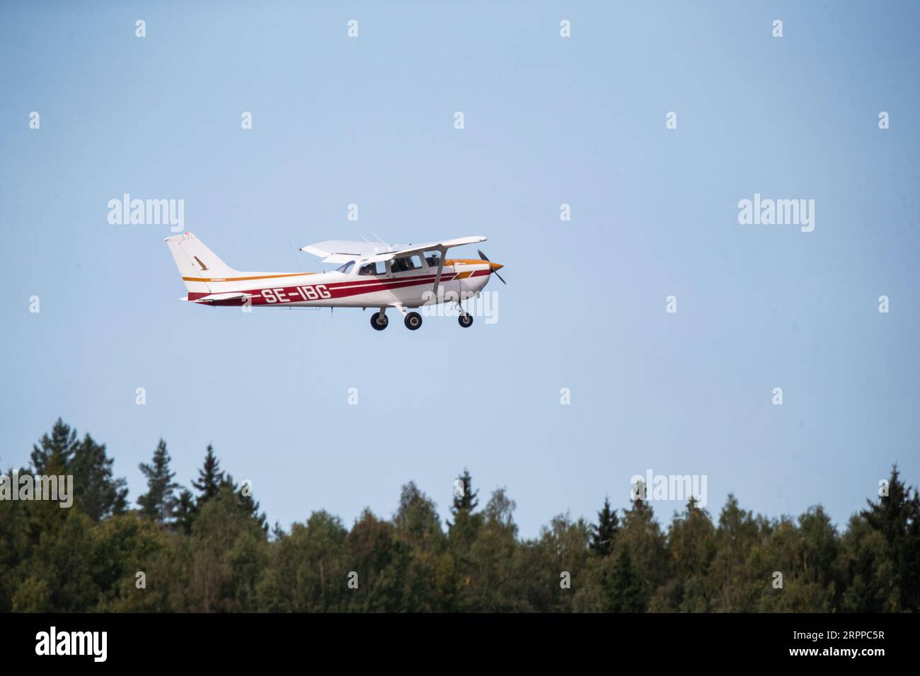 SE-IBG Cessna F172N Skyhawk II at Örebro airport, Örebro, Sweden. Stock Photo