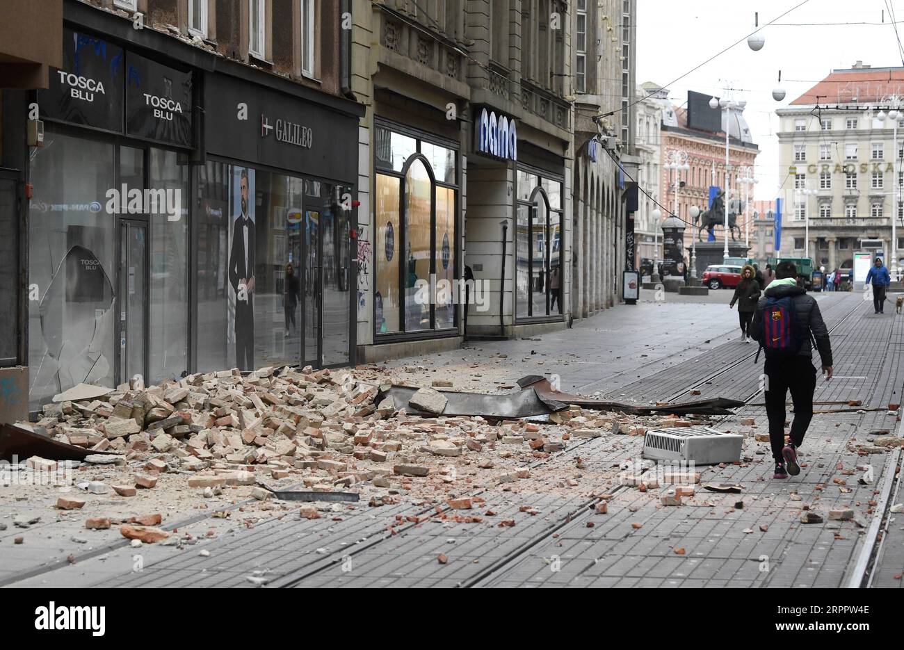 15 10 03 hi-res stock photography and images - Alamy