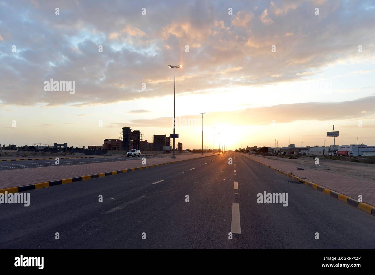 Kuwait police car hires stock photography and images Alamy
