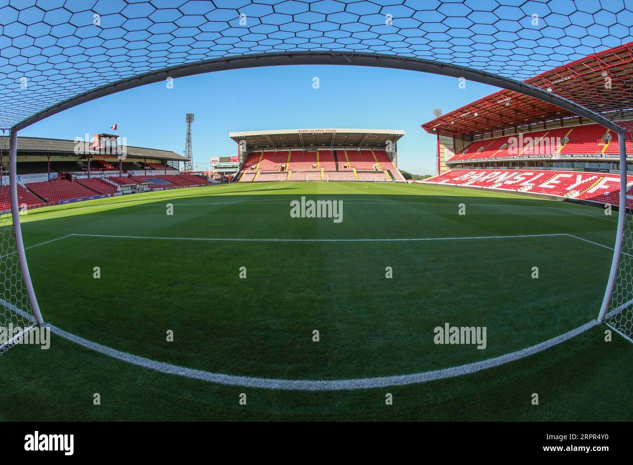 A general view of Oakwell during the Papa John's Trophy match Barnsley vs Grimsby Town at Oakwell, Barnsley, United Kingdom, 5th September 2023  (Photo by Alfie Cosgrove/News Images) Stock Photo