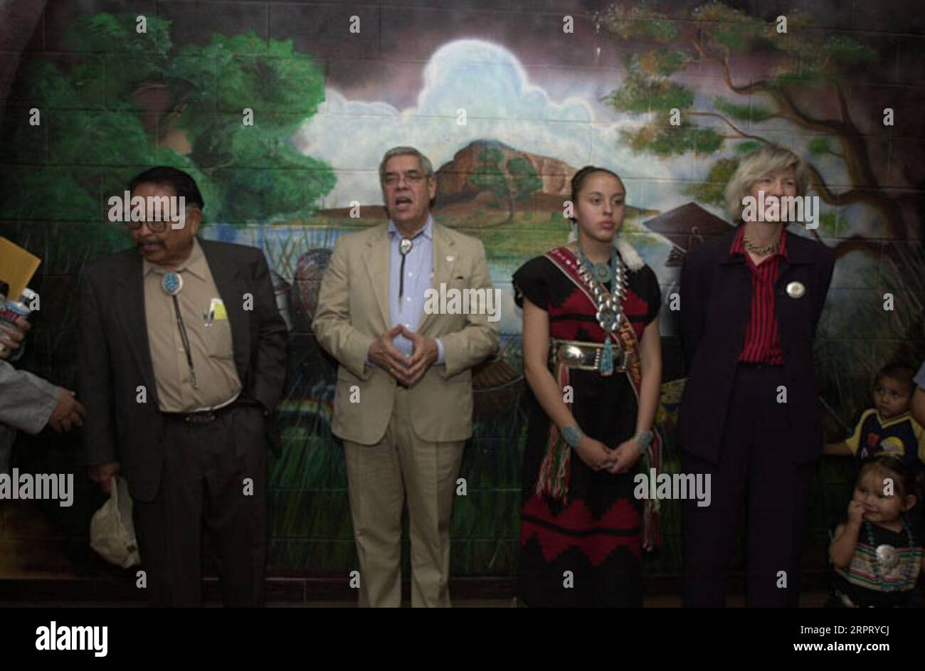 Secretary Gale Norton, far right, and Assistant Secretary for Indian Affairs Neal McCaleb, third from right, during visit to the To Hajiilee-He Community School, an Eastern Navajo Agency-operated school in Canoncito, New Mexico. Visit highlighted federal support for such initiatives as the Family and ChildEducation Program Stock Photo