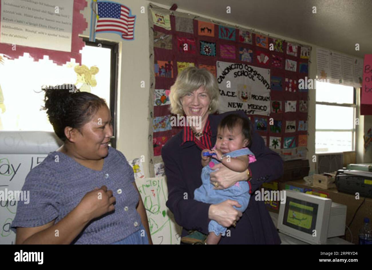Secretary Gale Norton visiting the To Hajiilee-He Community School, an Eastern Navajo Agency-operated school in Canoncito, New Mexico, to highlight federal support for American Indian schools, and for initiatives such as the Family and Child Education Program emphasizing parent-child learning Stock Photo