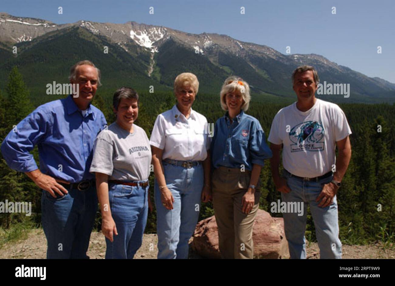 Idaho Governor Dirk Kempthorne, Arizona Governor Janet Napolitano, Montana Governor Judy Martz, Secretary Gale Norton, Forest Service Chief Dale Bosworth, left to right, on hand for the Western Governors' Association Forest Health Summit in Missoula, Montana, and for related tours, including visits to Lubrecht Experimental Forest and Lolo National Forest Stock Photo