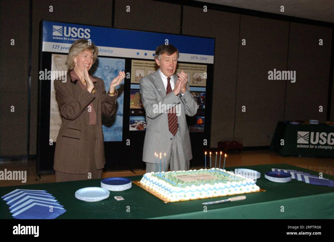 Secretary Gale Norton, left, and U.S. Geological Survey Director