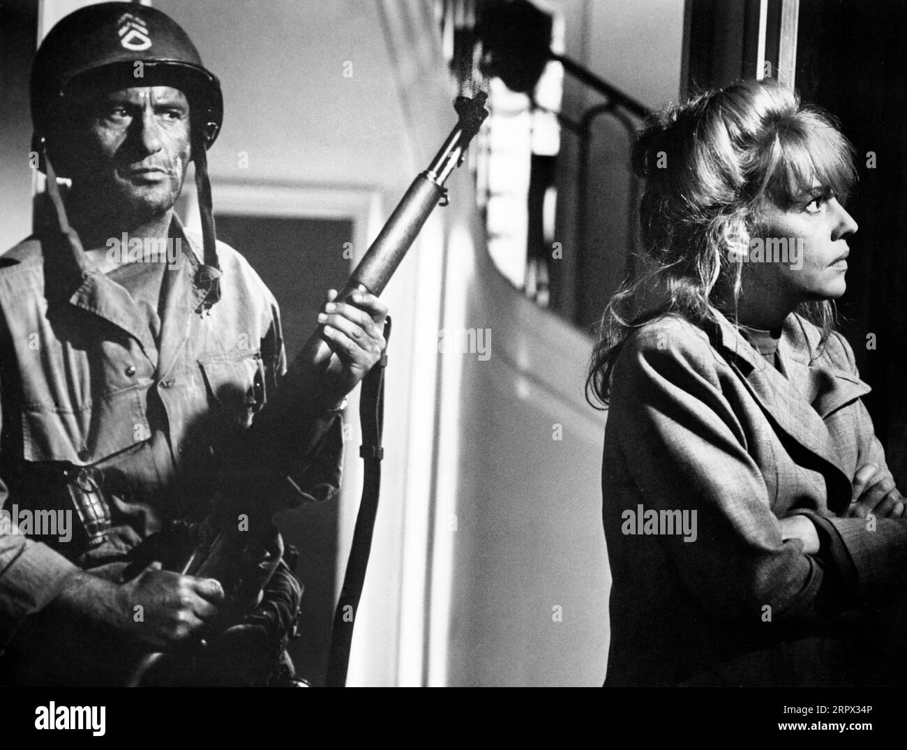 Eli Wallach, Melina Mecouri, on-set of the film, 'The Victors', Columbia Pictures, 1963 Stock Photo