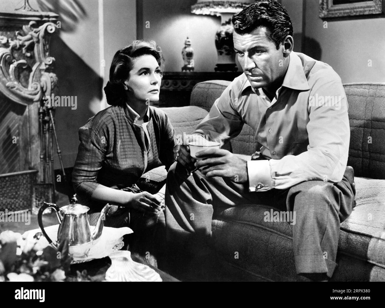 Margaret Hayes, Richard Egan, on-set of the film, 'Violent Saturday', 20th Century-Fox, 1955 Stock Photo