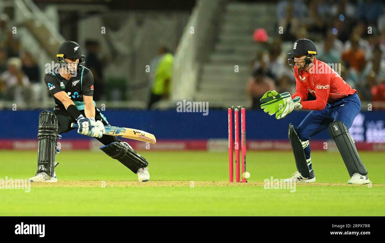 Wicket keeper hi-res stock photography and images - Alamy