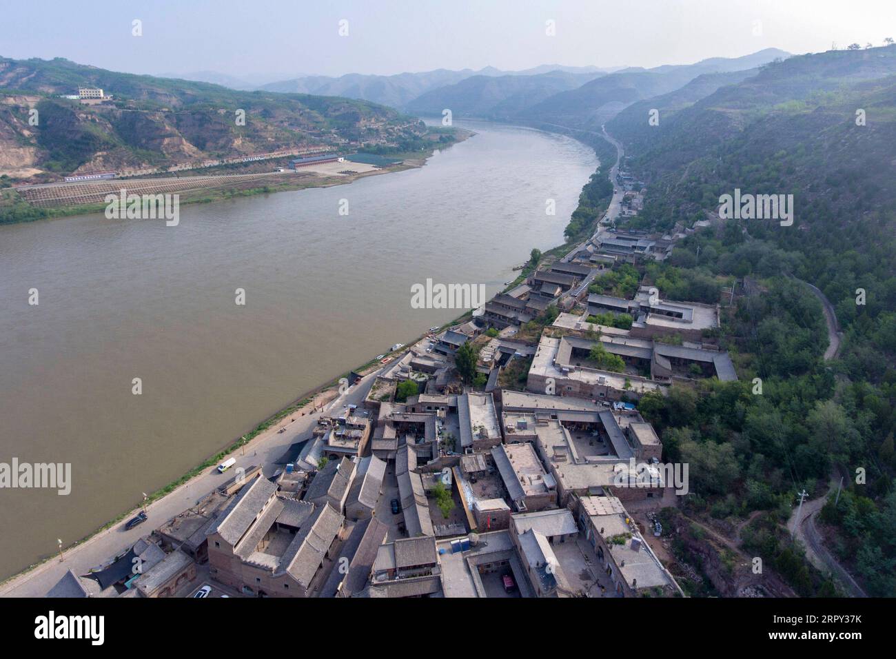 200612 -- LINXIAN, June 12, 2020 -- Aerial photo taken on June 12, 2020 shows a view of the Qikou ancient town in Linxian County of Lyuliang, north China s Shanxi Province.  CHINA-SHANXI-LINXIAN-ANCIENT TOWN-VIEW CN YangxChenguang PUBLICATIONxNOTxINxCHN Stock Photo