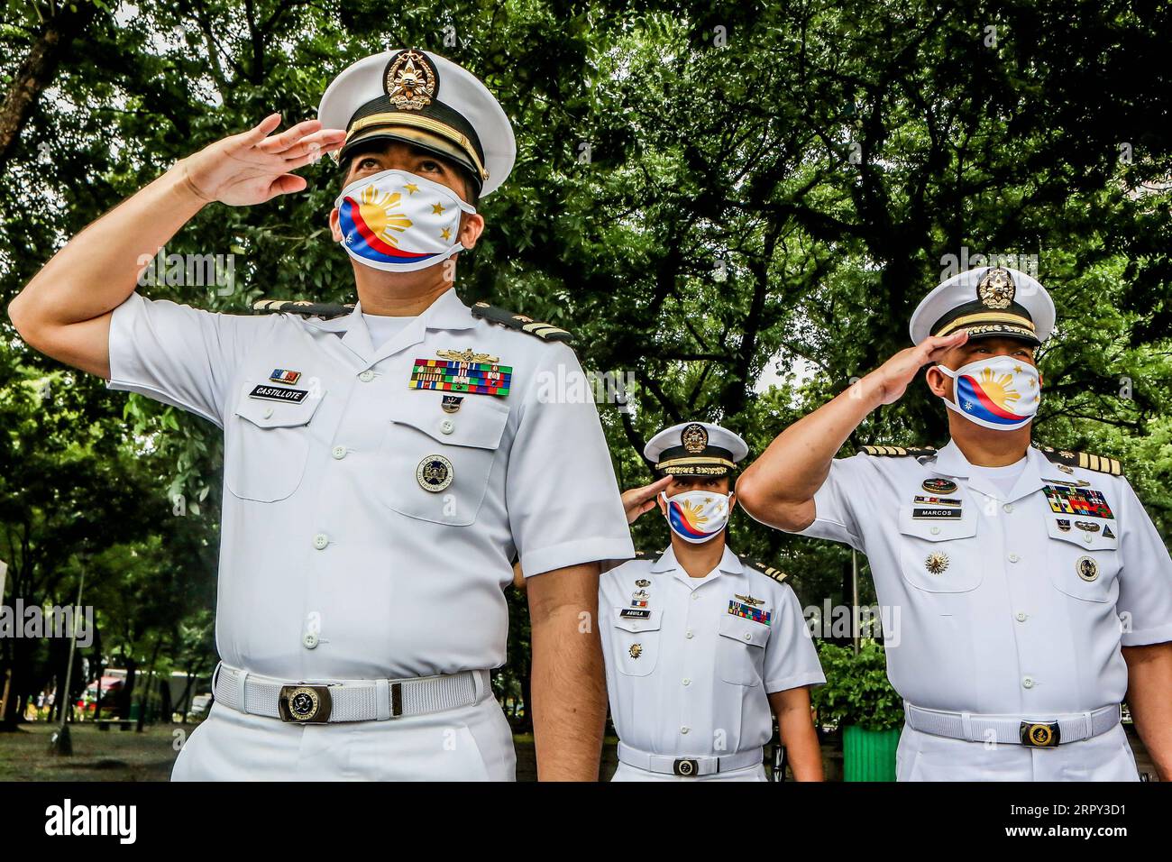 News Bilder des Tages 200612 -- MANILA, June 12, 2020 -- Officers from the Philippine Navy attend the celebration of the 122nd Philippine Independence Day in Manila, the Philippines on June 12, 2020. The Philippines celebrated the 122nd anniversary of the proclamation of independence from Spanish rule.  THE PHILIPPINES-MANILA-INDEPENDENCE DAY-CELEBRATION ROUELLExUMALI PUBLICATIONxNOTxINxCHN Stock Photo