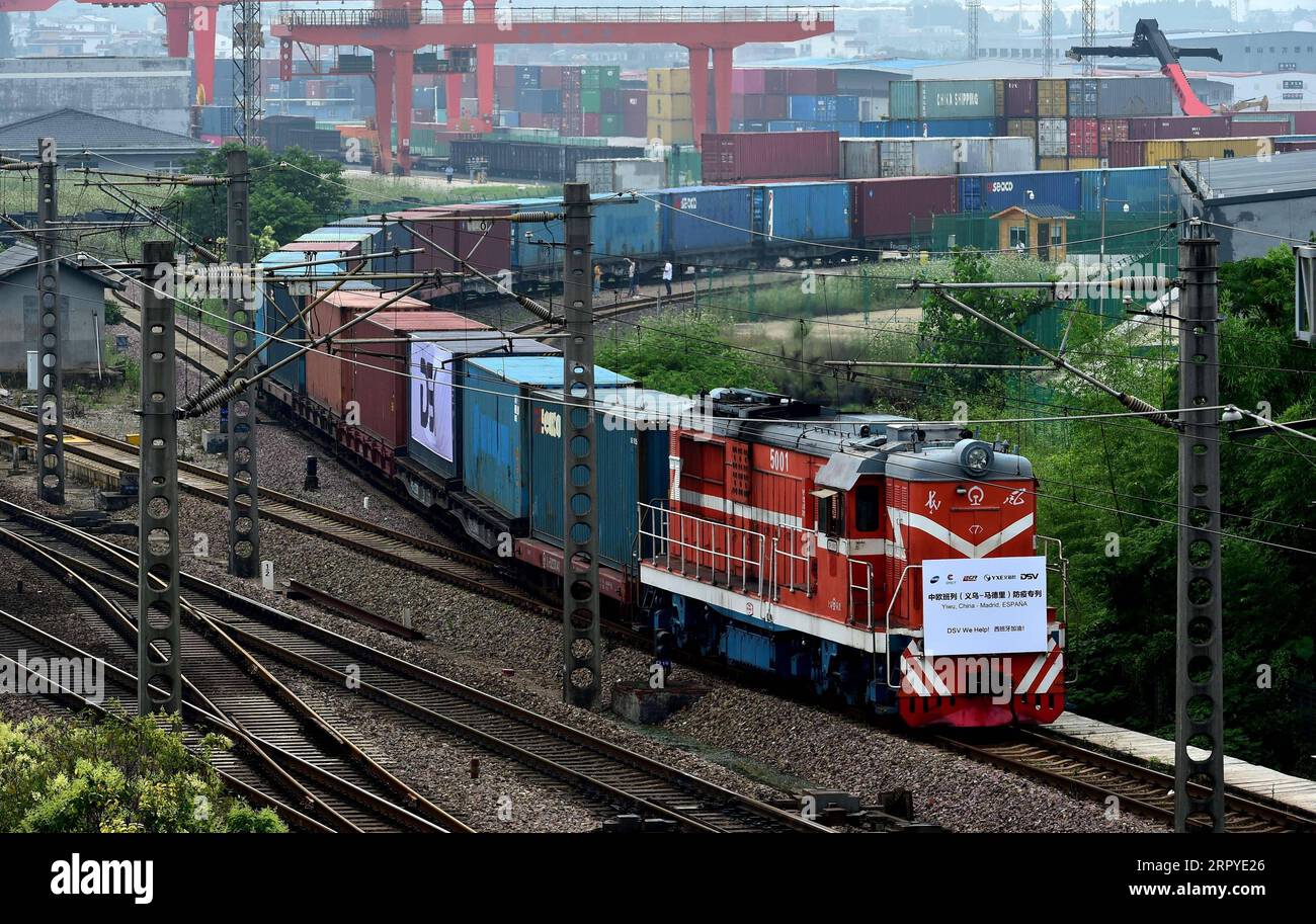 200627 -- BEIJING, June 27, 2020 Xinhua -- A China-Europe freight train carrying medical supplies bound for Madrid of Spain departs the city of Yiwu, east China s Zhejiang Province, June 5, 2020. Photo by Lyu Bin/Xinhua Headlines: Railway freight express puts Chian-EU cooperation amid pandemic on fast track PUBLICATIONxNOTxINxCHN Stock Photo
