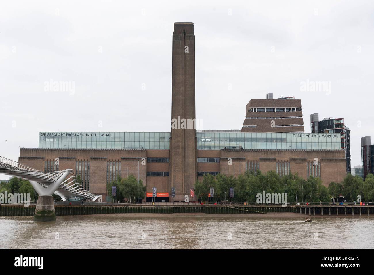 200724 -- LONDON, July 24, 2020 Xinhua -- Photo taken on July 24, 2020 shows a view of the Tate Modern art museum in London, Britain. Art museums Tate Modern, Tate Britain, Tate Liverpool and Tate St Ives will reopen to the public from July 27 after their closure due to the COVID-19 pandemic. Photo by Ray Tang/Xinhua BRITAIN-LONDON-ART MUSEUMS-TATE-REOPENING PUBLICATIONxNOTxINxCHN Stock Photo