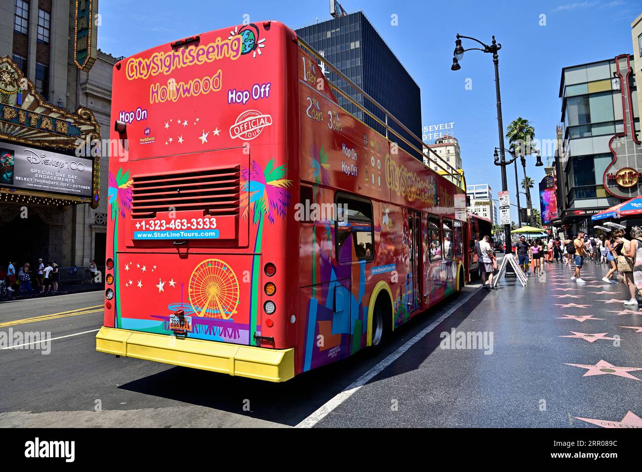 Hollywood Blvd - The Hollywood Bus Stock Photo