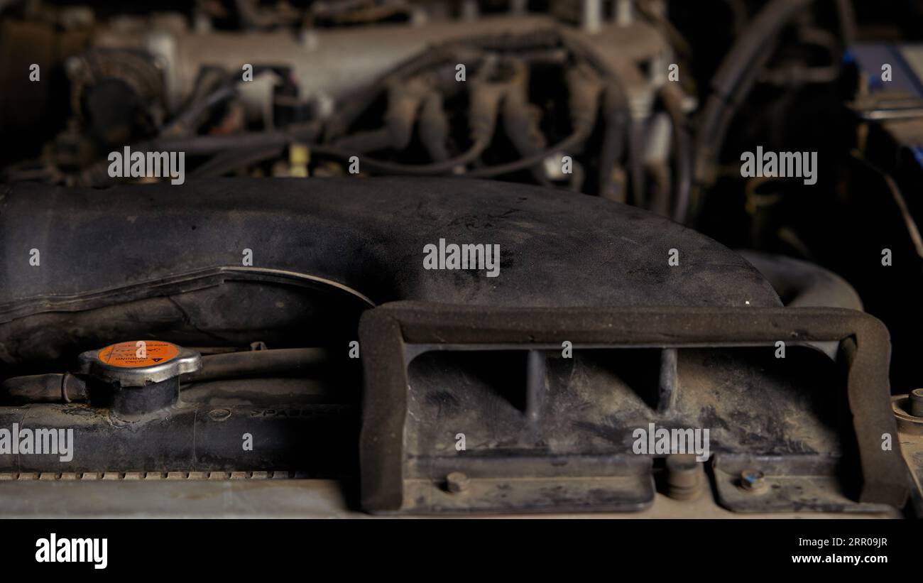 Engine radiator hi-res stock photography and images - Alamy