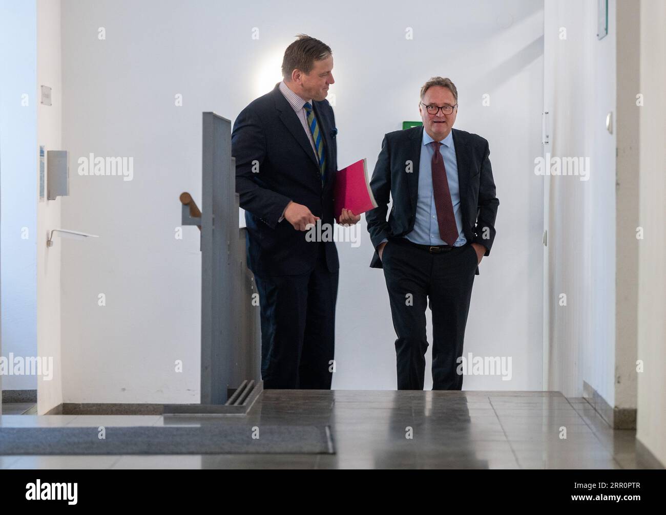 trier-germany-06th-sep-2023-christoph-legerlotz-r-lawyer-for-the