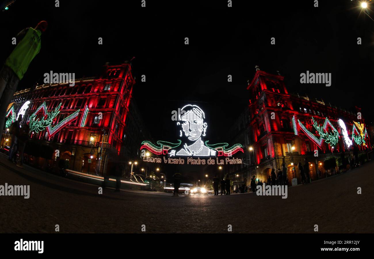 200902 -- MEXICO CITY, Sept. 2, 2020 -- People watch the light show for the upcoming celebrations of the 210th anniversary of the Mexican Independence Day, at Zocalo Square in Mexico City, Mexico, on Sept. 1, 2020. Photo by /Xinhua MEXICO-INDEPENDENCE DAY-CELEBRATION FranciscoxCanedo PUBLICATIONxNOTxINxCHN Stock Photo