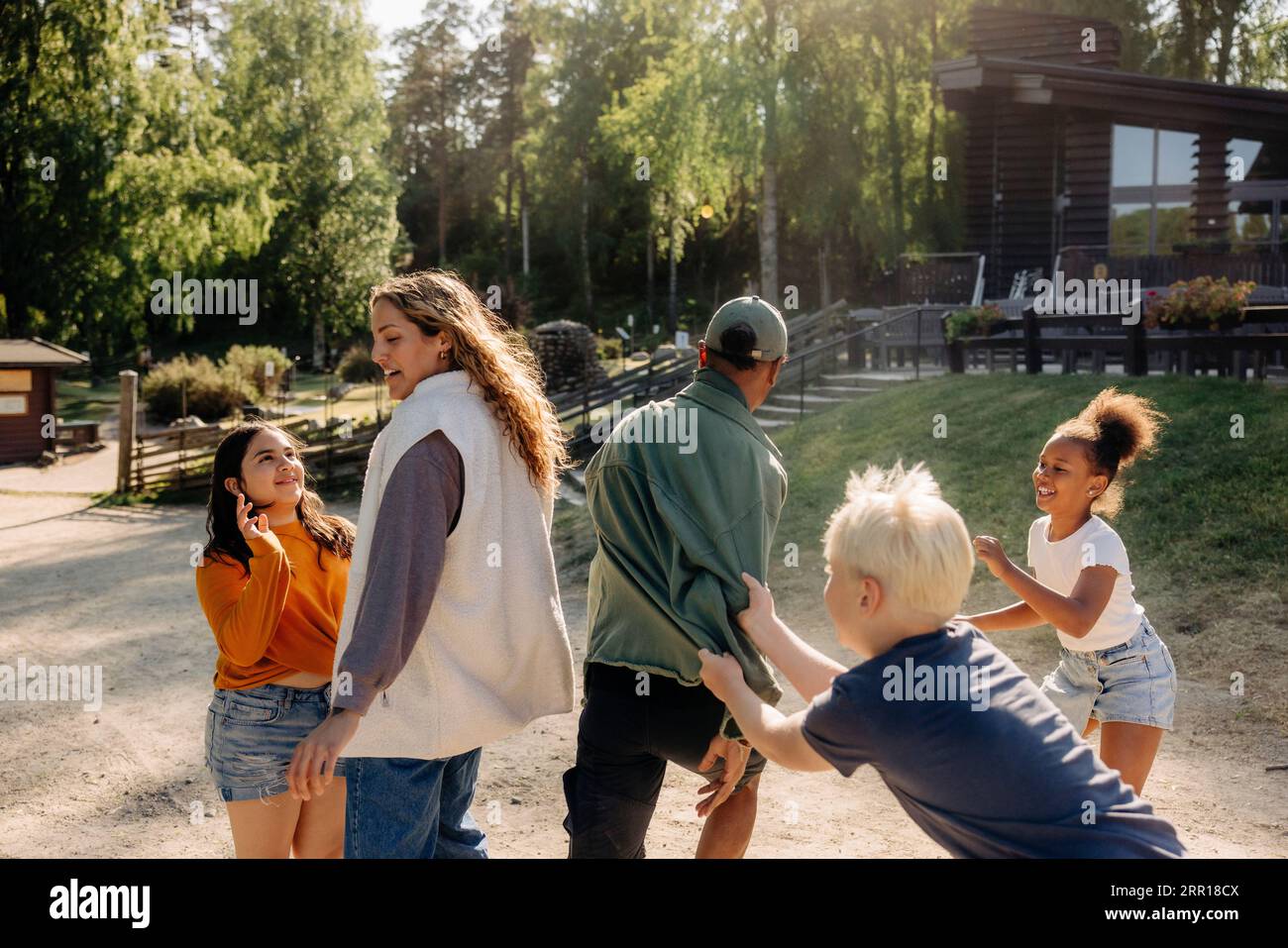 Happy kids hi-res stock photography and images - Alamy